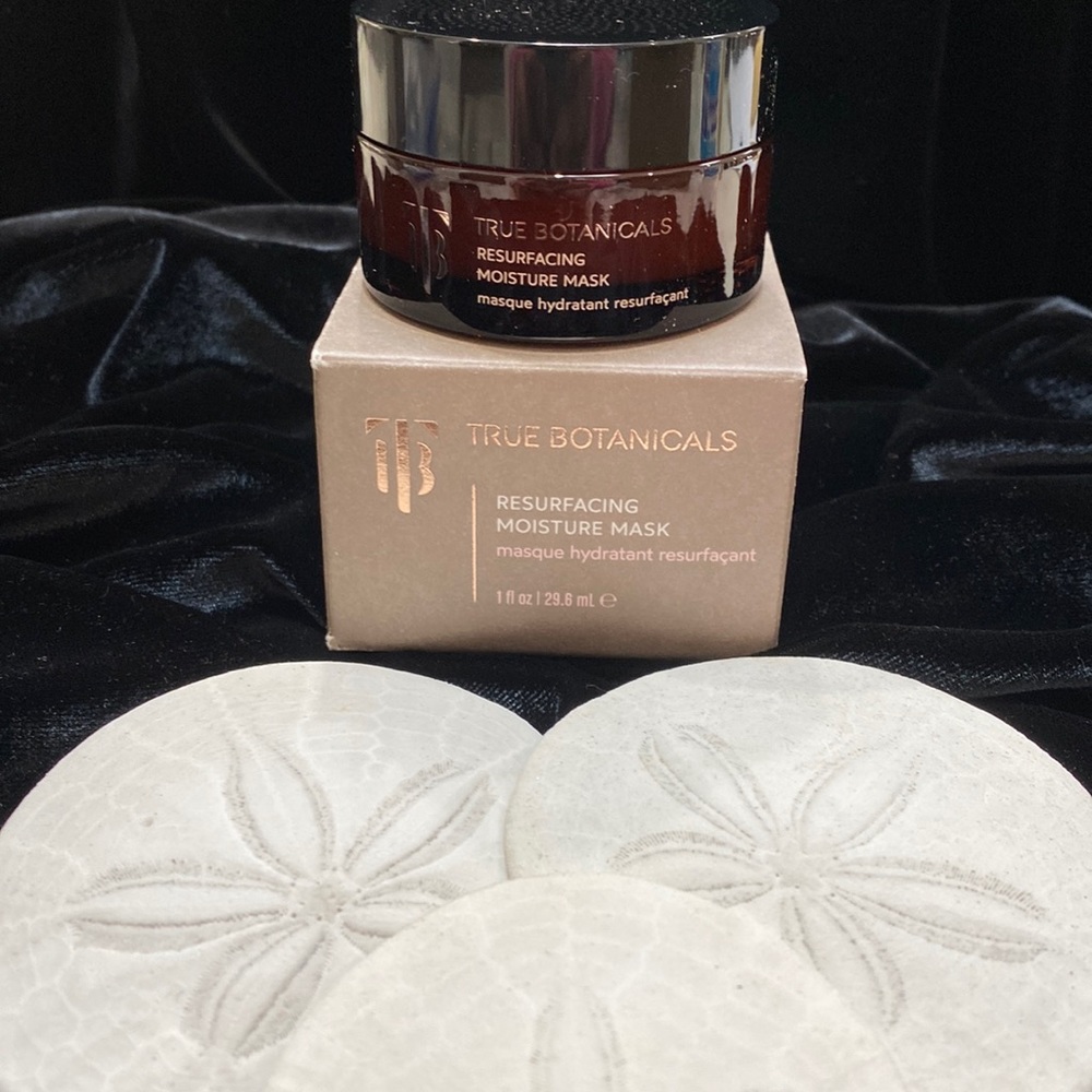TRUE BOTANICALS RESURFACING MOISTURE MASK